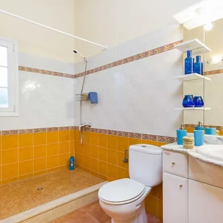 Cala'n Blanes Sleeps 6 Pool Air Con Wifi * Cala'N Blanes (Menorca)