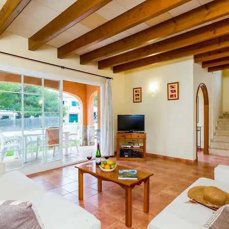 Cala'n Blanes Sleeps 6 Pool Air Con Wifi