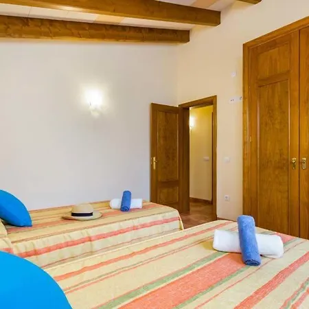 Cala'n Blanes Sleeps 6 Pool Air Con Wifi *